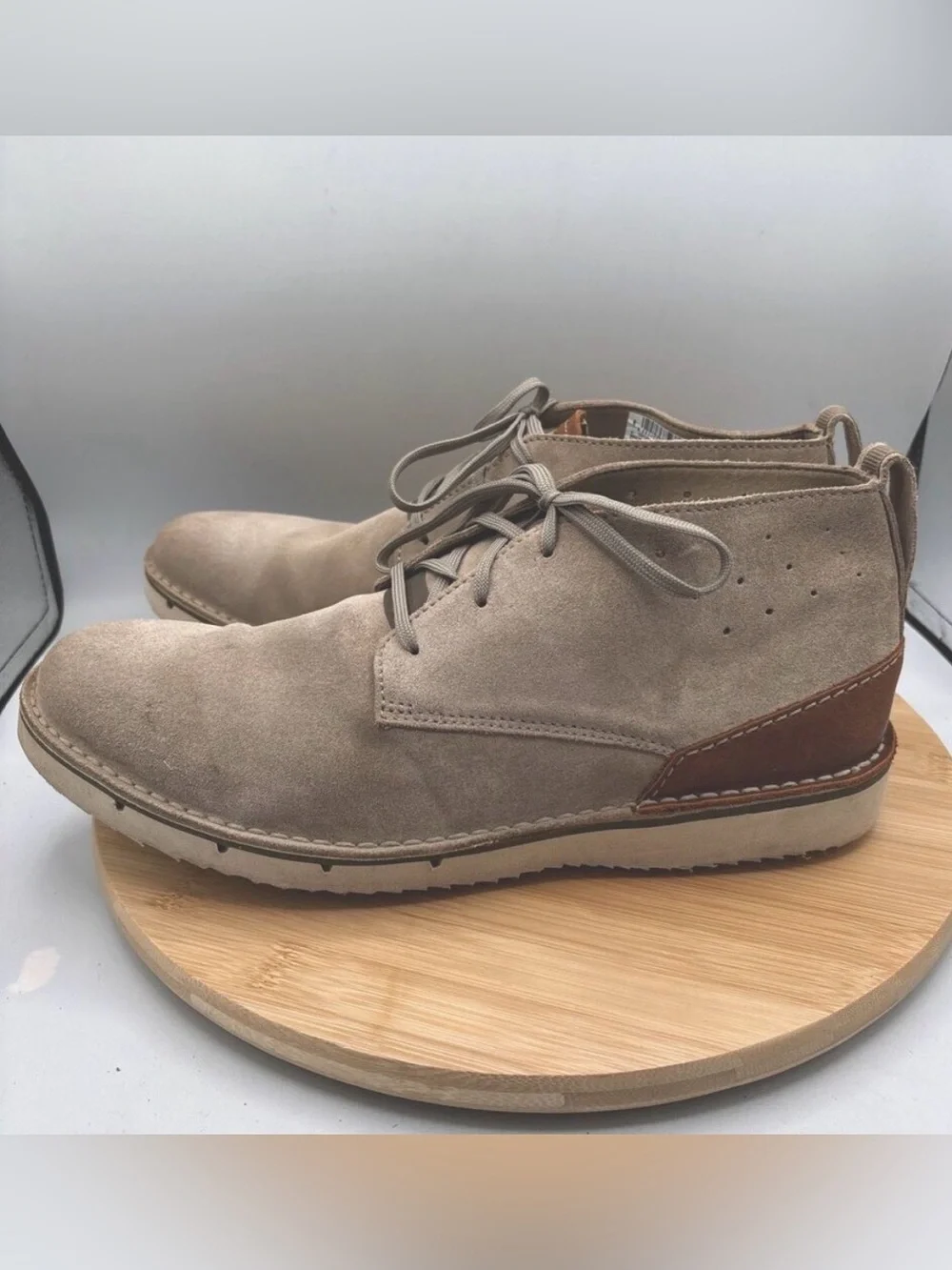 Clarks Men’s Capler Mid Calf Lace up Chukka Boot Sand Suede Size 11.5 M Casual